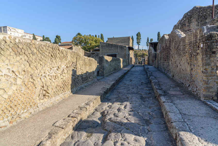 209 - Italia - Herculano - parque arqueológico de Herculano - calle.jpg